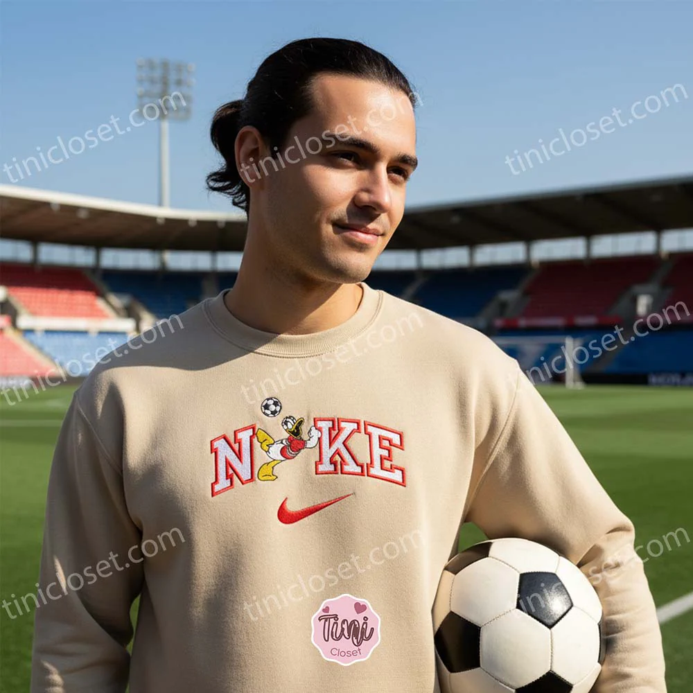 Vintage Donald Duck Soccer Shirt, Disney Sports Apparel for Fans, Retro Nike Style Goofy Embroidered Hoodie, Custom Disney Characters Birthday Gift
